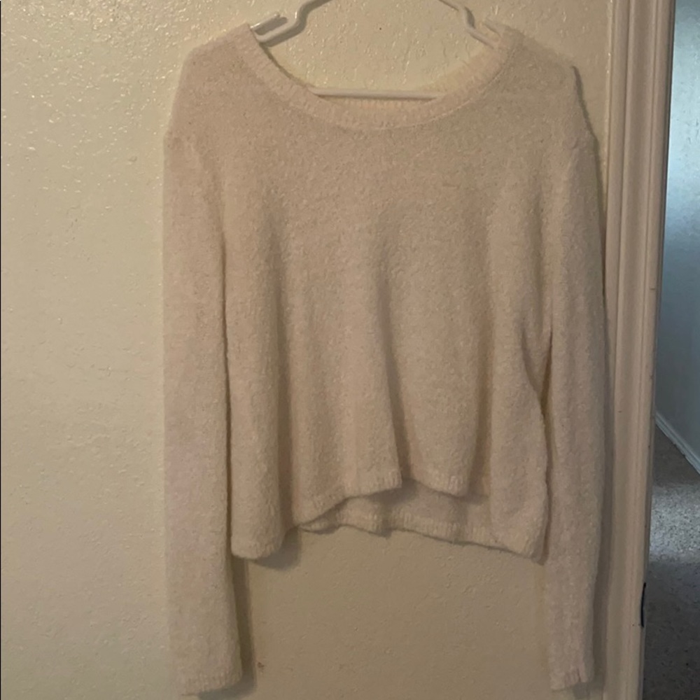 White fluffy sweater - large